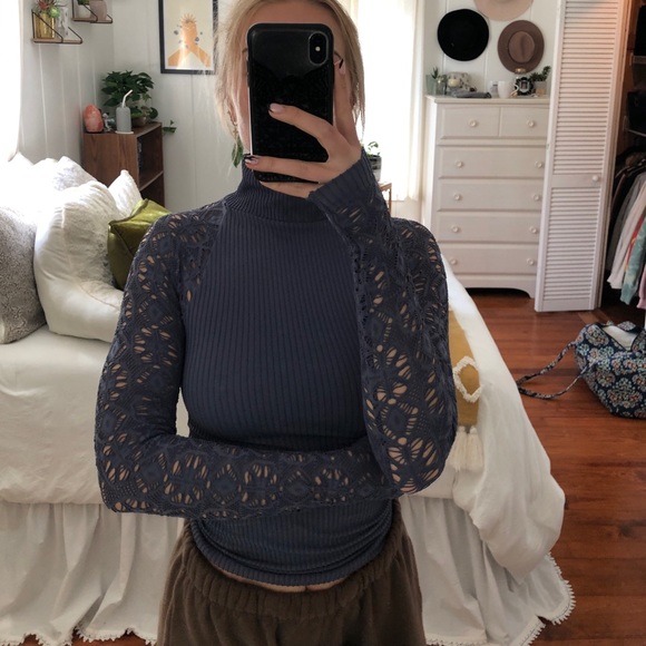 Free People mock neck - Picture 2 of 6